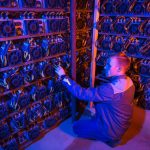 Analysts See Slower Bitcoin Hashrate Growth in 2022 Amid Market Correction