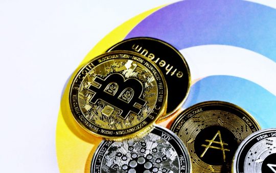 LUNA, MATIC and SOL are altcoins to watch in 2022