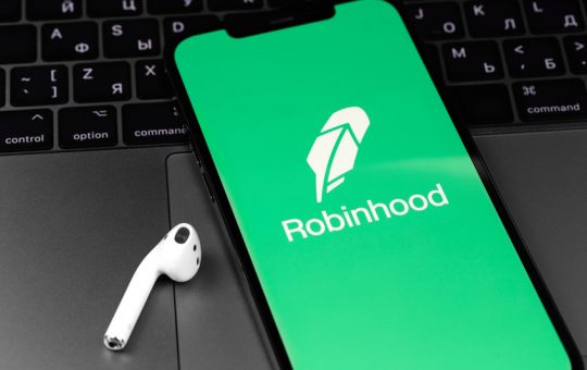 Robinhood announces job cuts for 9% of staff