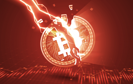 Bitcoin Falls Below $18,000, Ethereum Under $900 as Selloff Intensifies