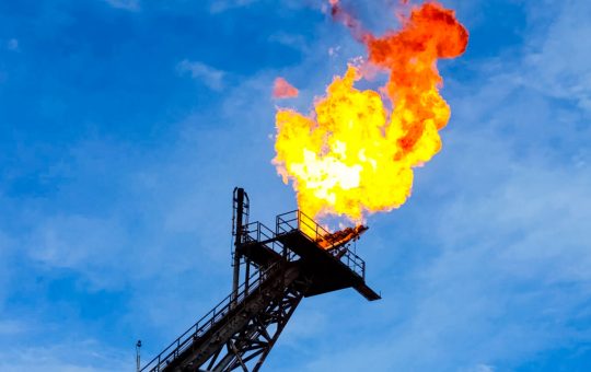 Bitriver to Mine Crypto Using Excess Gas From Gazprom Neft’s Oil Extraction