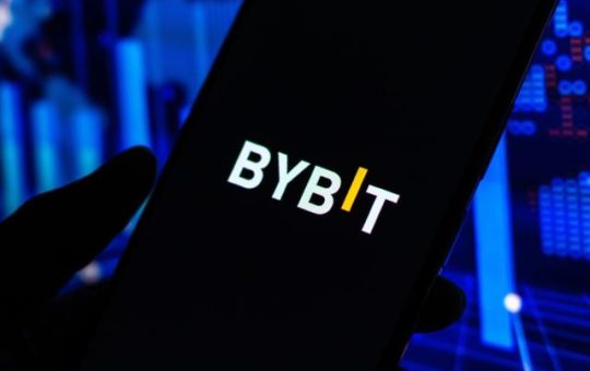 Bybit Becomes Latest Crypto Exchange to Suspend USD Bank Transfers – What's Going On?