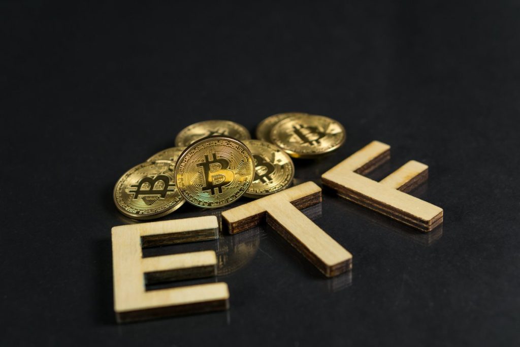 Crypto Market Could Grow by $1 Trillion on Spot Bitcoin ETF Approvals: Report