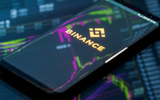 Binance Co-Founder Offers $10,000 Bounties to Employees Who Report Leaks